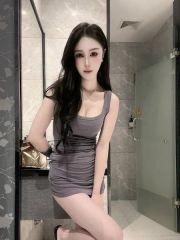 返食妩媚多姿小兰