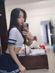 肤白貌美淫妹