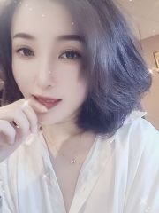 大长腿美女